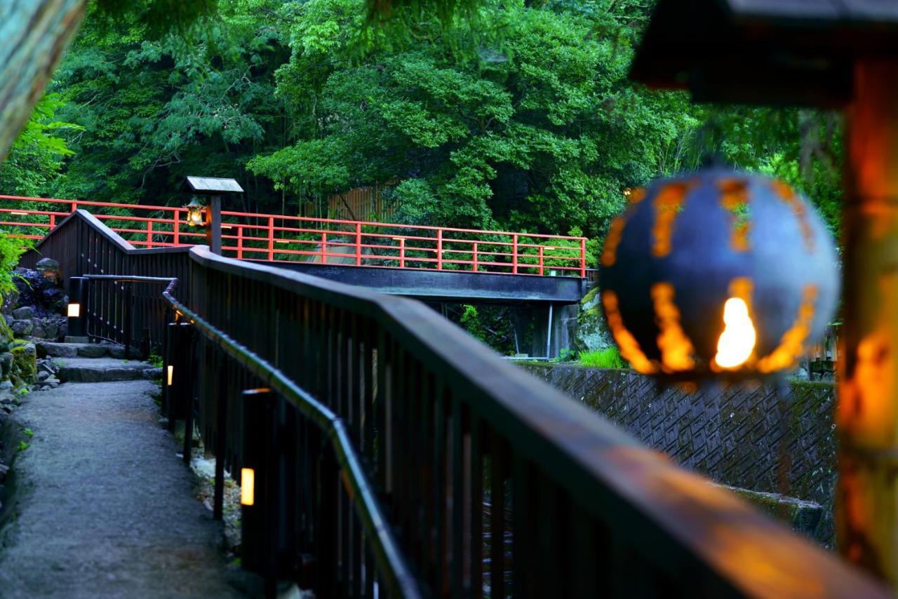 Beppu Showaen Экстерьер фото